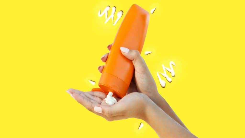 Sunscreen Usage in Indoor in hindi