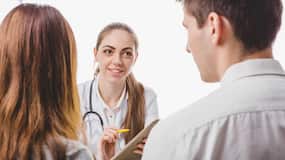 Planning Baby At The Age Of 40? Fertility Expert Elaborates On The Pros & Cons