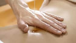 Skincare Tips: Know The Benefits Of Oiling Your Belly Button