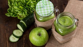 Juice Cleanse For Weight Loss: Expert Explains The Pros And Cons