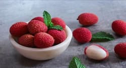 त्वचा के लिए लीची के फायदे