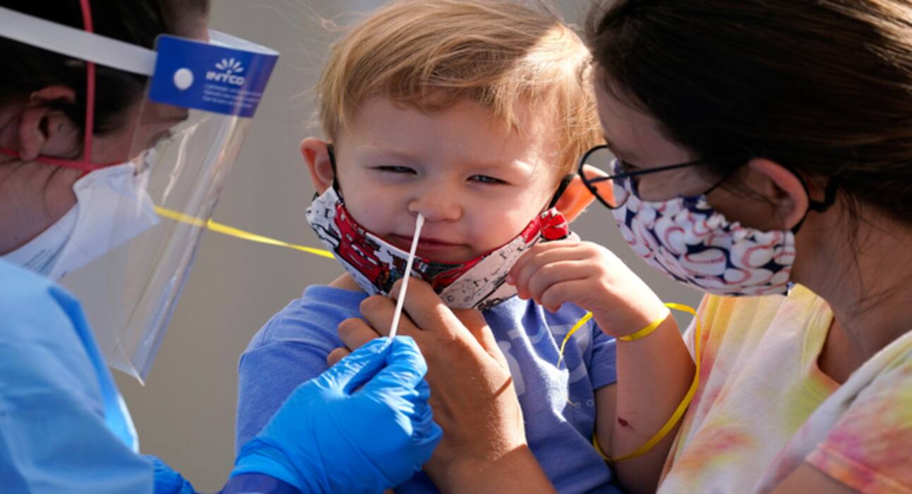 COVID-19 Symptoms In Children: From Runny Nose to Mild Fever, 5 Early Signs To Watch Out For