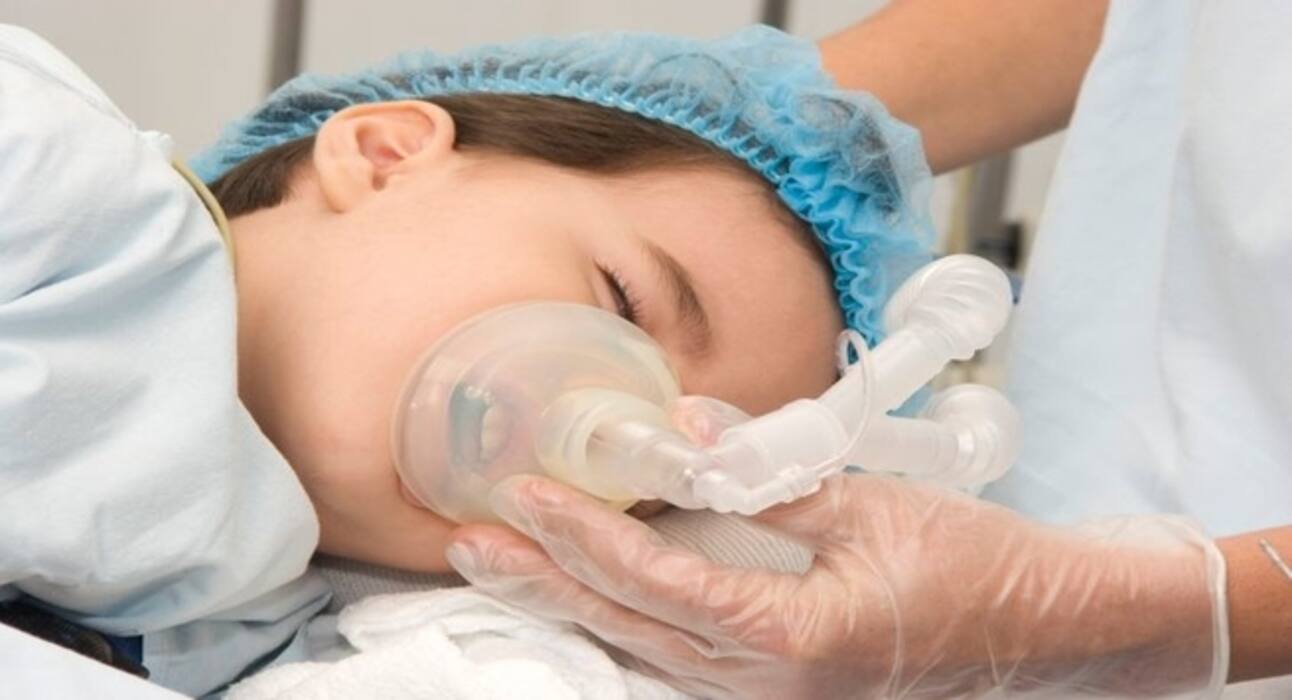 COVID-19 Symptoms In Children: From Runny Nose to Mild Fever, 5 Early Signs To Watch Out For