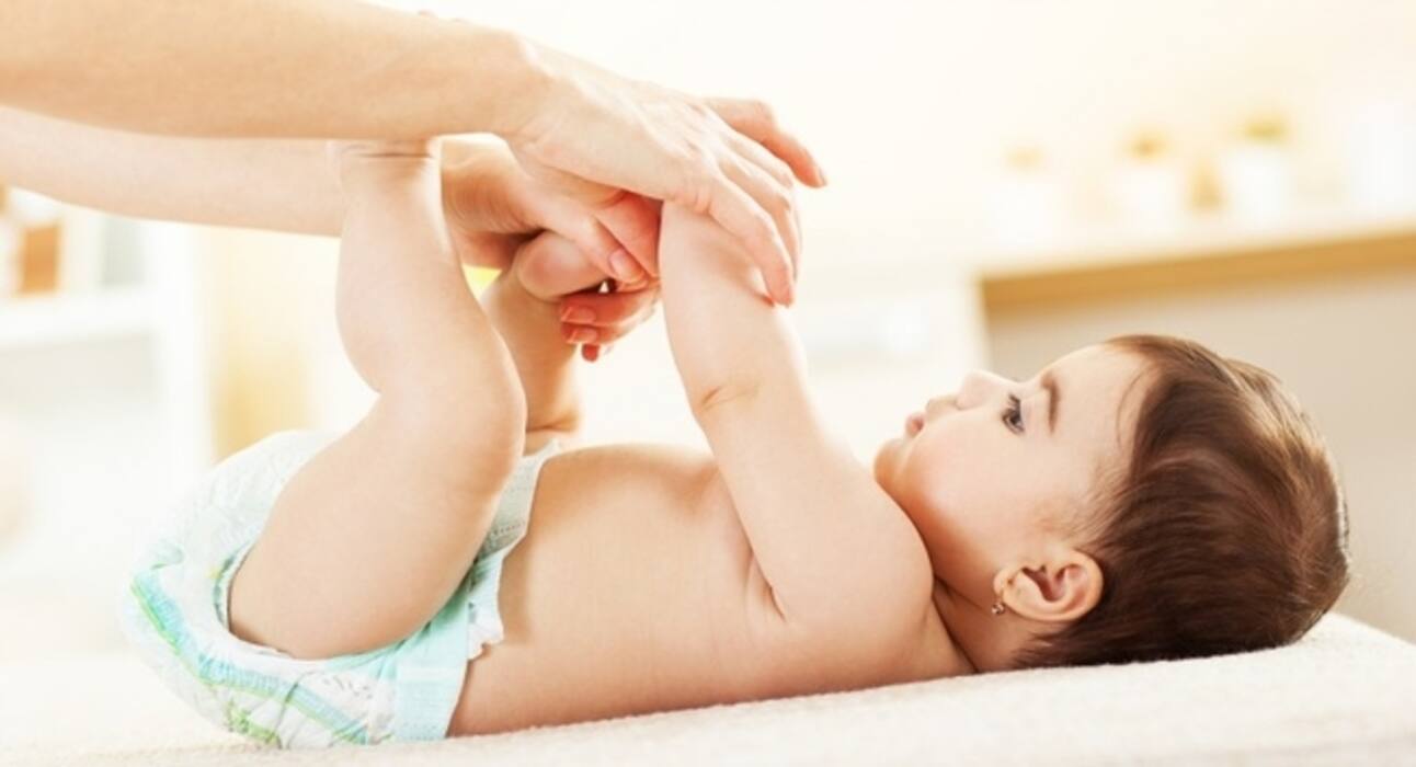 COVID-19 Symptoms In Children: From Runny Nose to Mild Fever, 5 Early Signs To Watch Out For
