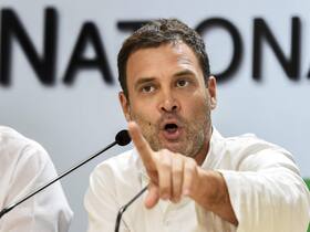 वायनाड के सांसद राहुल गांधी ने लगवाया कोरोना का टीका, केरल में बढ़ते मामलों पर कही ये बात