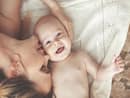 Babycare Tips: नवजात शिशु के लिए क्यों जरूरी है स्किन-टू-स्किन केयर, जानें फायदे
