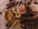 Clove Oil Benefits for Acne: त्वचा पर 3 तरह से लगाएं लौंग का तेल और पाएं जिद्दी मुंहासों और दाग-धब्बों से छुटकारा