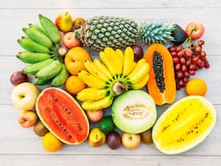 Fruits For Diabetes: इन 5 फलों में होती है शुगर की सबसे अधिक मात्रा; जबकि ये 3 फल होते हैं शुगर में कम