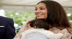 Lisa Haydon on breastfeeding: अभिनेत्री लीज़ा हेडन ने शेयर की ब्रेस्टफीडिंग कराते हुए तस्वीर, दिया न्यू मदर्स को खास संदेश