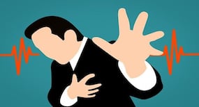 World heart day: इन 8 अनहेल्दी आदतों से बढ़ता है है सेकेंड हार्ट अटैक का रिस्क, एक्सपर्ट्स देते हैं इन्हें छोड़ने की सलाह