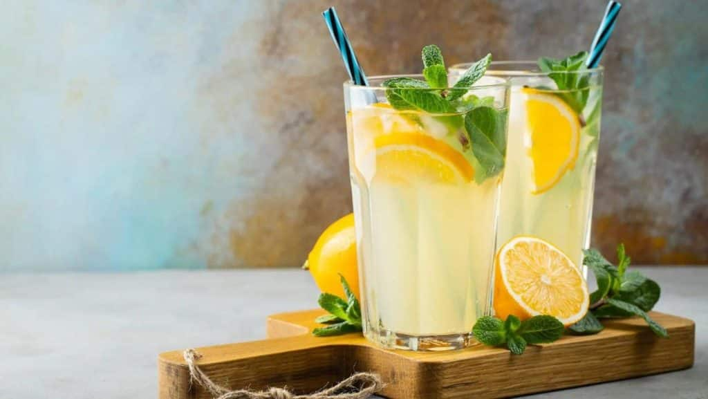 Lemon water 2024 benefits in hindi