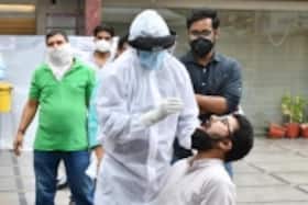Coronavirus Live Updates: पश्चिम बंगाल में भी रहस्यमयी बुखार का प्रकोप, एक हजार से ज्यादा बच्चे अस्पतालों में भर्ती, एक बच्चे में कोविड संक्रमण