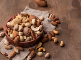 Almonds Vs Walnuts For Brain: बादाम या अखरोट- ब्रेन पावर बढ़ाने और याद्दाश्त तेज करने के लिए कौन है ज्यादा फायदेमंद, जानिए Almonds Vs Walnuts For Brain: बादाम या अखरोट- ब्रेन पावर बढ़ाने और याद्दाश्त तेज करने के लिए कौन है ज्यादा फायदेमंद, जानिए