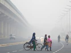 Delhi Pollution: दिल्ली की हवा हुई जहरीली, इन 3 बीमारियों से जूझ रहे मरीज बिल्कुल न निकलें घर से बाहर