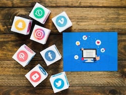 अध्ययन में खुलासा, सोशल मीडिया प्लेटफॉर्म स्नैपचैट, टिकटॉक, फेसबुक वयस्कों में बढ़ा सकते हैं डिप्रेशन