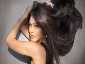 Hair Care Tips For Winters: सर्दियों में उलझे और रूखे बालों के साथ बढ़ जाती है डैंड्रफ की समस्या, काम आ सकती हैं ये हेयर केयर टिप्स