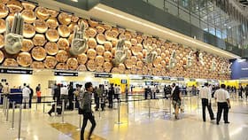 Omicron COVID-19 Variant: Travellers To Pay For RT-PCR Test, Wait Up To 6 Hours At Delhi Airport Amid Third Wave Scare