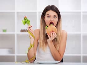 Hungry After Eating: अगर भोजन करने के बाद भी लगे भूख तो हो जाएं सावधान, हो सकती है ये 5 गंभीर वजह