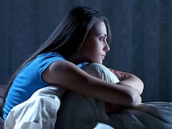 Insomnia Cause: कई बार इन 5 बीमारियों के कारण रात में नहीं आती नींद, जानिए अनिद्रा से जुड़ी स्वास्थ्य स्थितियां