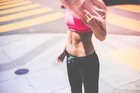 4 Ways To Tone Your Abs Post New Year s Celebrations 4 Ways To Tone Your Abs Post New Year s Celebrations