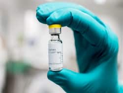 इन वैक्सीन को CDSCO ने एमरजेंसी यूज के लिए दी मंजूरी, केंद्रीय स्वास्थ्य मंत्री मनसुख मांडविया ने ट्वीट कर दी जानकारी