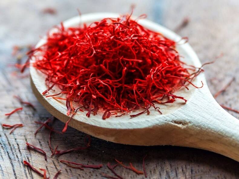 Herbs For Brain Health: जवानी में खाएंगे ये 6 जड़ी-बूटियां तो बुढ़ापे में नहीं होगी भूलने की बीमारी, 100 साल तक दिमाग रहेगा तेज!