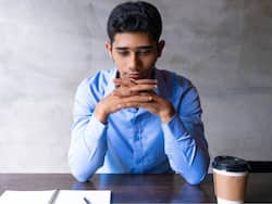 कोरोना महामारी के दौर में युवा पीढ़ी हो रही है मानसिक रोगों का शिकार, नजर आ रहे हैं ये 15 लक्षण