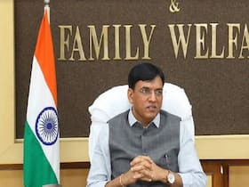 स्वास्थ्य मंत्री मनसुख मंडाविया ने कहा,'देश में कम हो रहे हैं कोविड के सक्रिय केसेस',लोगों से की वैक्सीनेशन कराने की अपील