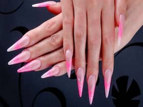 Foods for Healthy Nails: इन 4 चीजों को नियमित रूप से खाएंगे तो नाखून होंगे हेल्दी, मजबूत