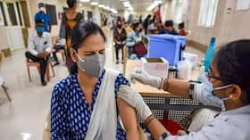 भारत ने दोनों खुराकों के साथ 80 प्रतिशत से अधिक योग्य आबादी का टीकाकरण किया