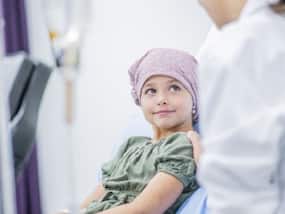 Childhood Cancer Day: बच्चों में कैंसर के शुरुआती संकेत क्या हैं, जानिए बच्चों में सबसे ज्यादा होने वाले कैंसर कौन है?