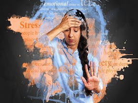 How To Recognize Someone With Anxiety? Troubling Patterns You Shouldn't Ignore