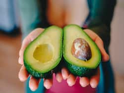 Avocado Benefits: शिशुओं के लिए एवोकाडो के ये फायदे जानकर हैरान रह जाएंगे आप, जानें इससे मिलने वाले 5 प्रमुख फायदे