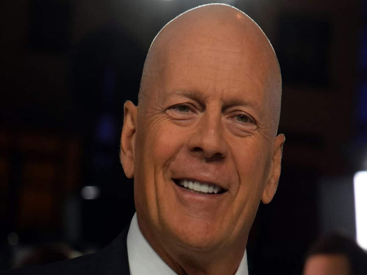 Bruce Willis Bid Adieu To Acting Due To Aphasia; Know All About This ...
