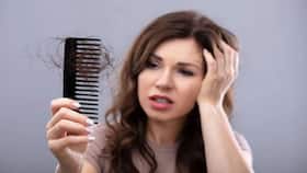 Foods That Cause Hair Fall: बालों के लिए नुकसानदायक साबित हो सकते हैं ये 4 फूड्स, बढ़ सकती है हेयर फॉल और हेयर लॉस की समस्या
