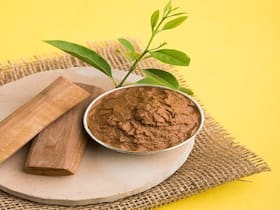 गर्मियों में स्किन की इन 5 परेशानियों को कम करेगा चंदन का लेप, जानें स्किन के लिए इसके खास फायदे