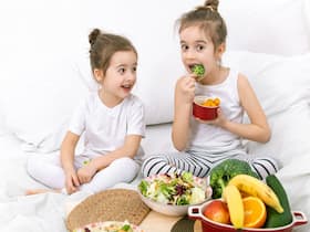 Build Healthy Eating Habits In Your Kid With These Easy Yet Effective Tips