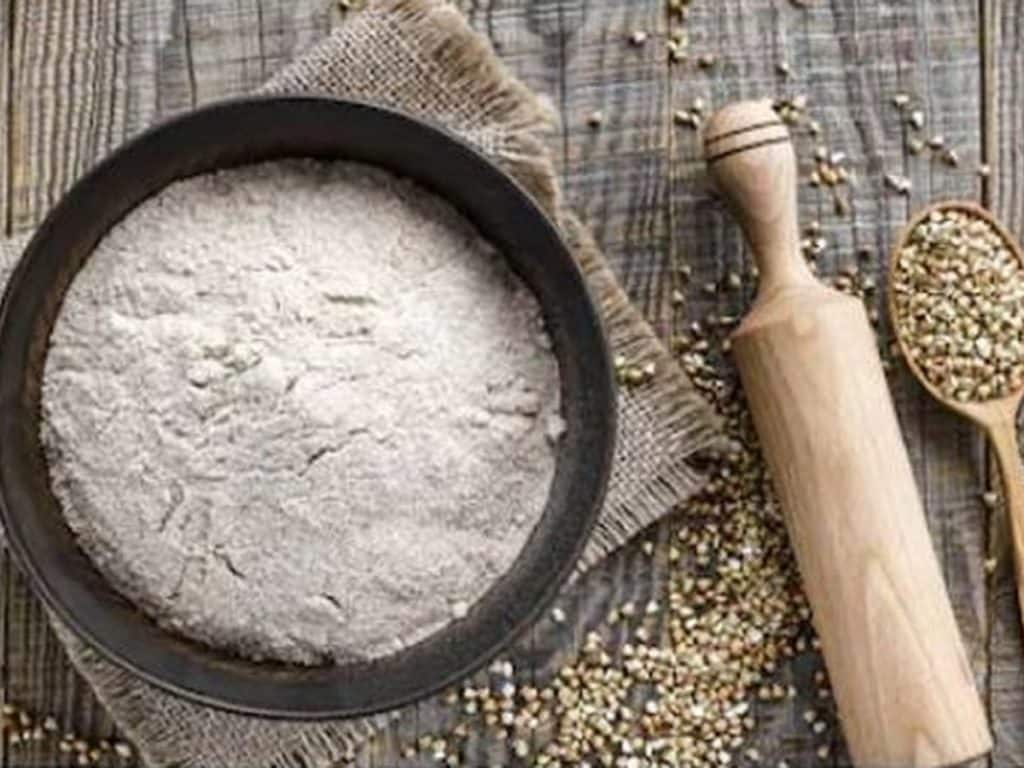 Kuttu Ka Atta Side effects नवरात्री में कूट्टू का आटा देता है एनर्जी