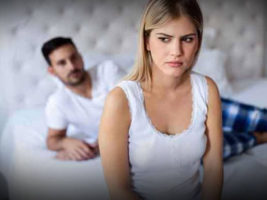Symptoms of Depression in women in hindi : काम करने का मन नहीं या भूख नहीं? दिखाई दे आपको ये 5 लक्षण तो हो गई हैं डिप्रेशन का शिकार