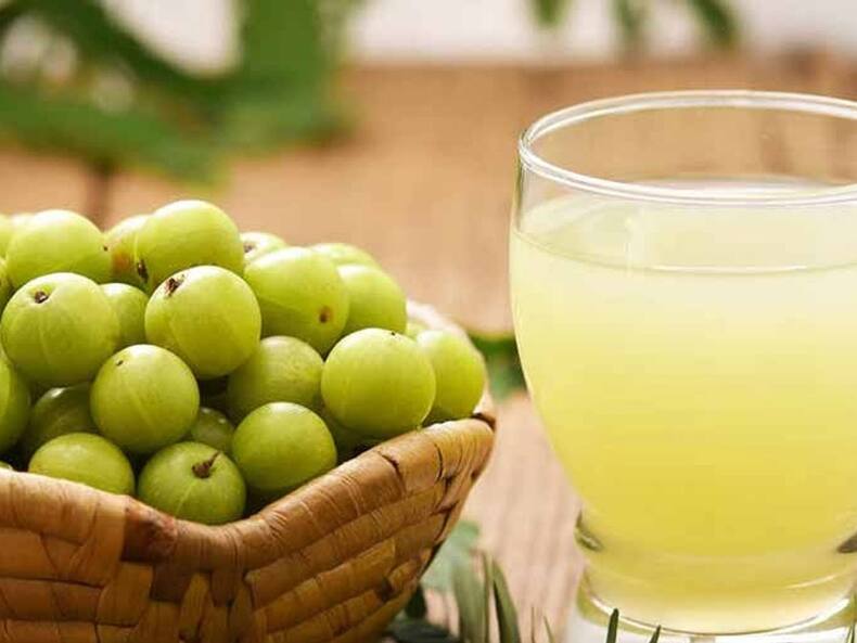 लस्सी, छाछ और स्मूदी बढ़ा सकते हैं एक्ने और पिंपल्स, तो आज से पिएं ये 5 एंटी एक्ने ड्रिंक्स