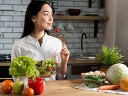 एंटी एजिंग गुणों से भरपूर हैं ये 6 फल और सब्जियां, इसे खाने वाले हमेशा रहते हैं जवां!