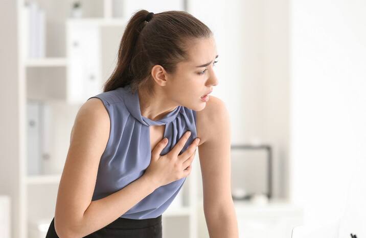 Can Stress Cause a Heart Attack? Here's What Science Says