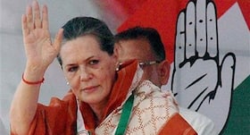 Sonia Gandhi Hospitalized In Sir Ganga Ram Due To COVID Complications Sonia Gandhi Hospitalized In Sir Ganga Ram Due To COVID Complications