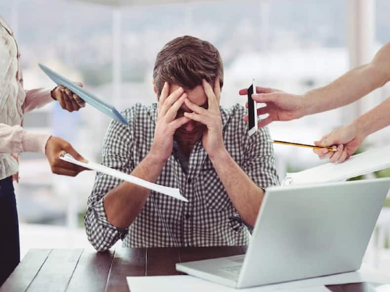 Stress Management Tips: स्ट्रेस हो रहा है आउट ऑफ कंट्रोल, तो करें ये 5 टिप्स फॉलो, नेचुरली कम होगा तनाव