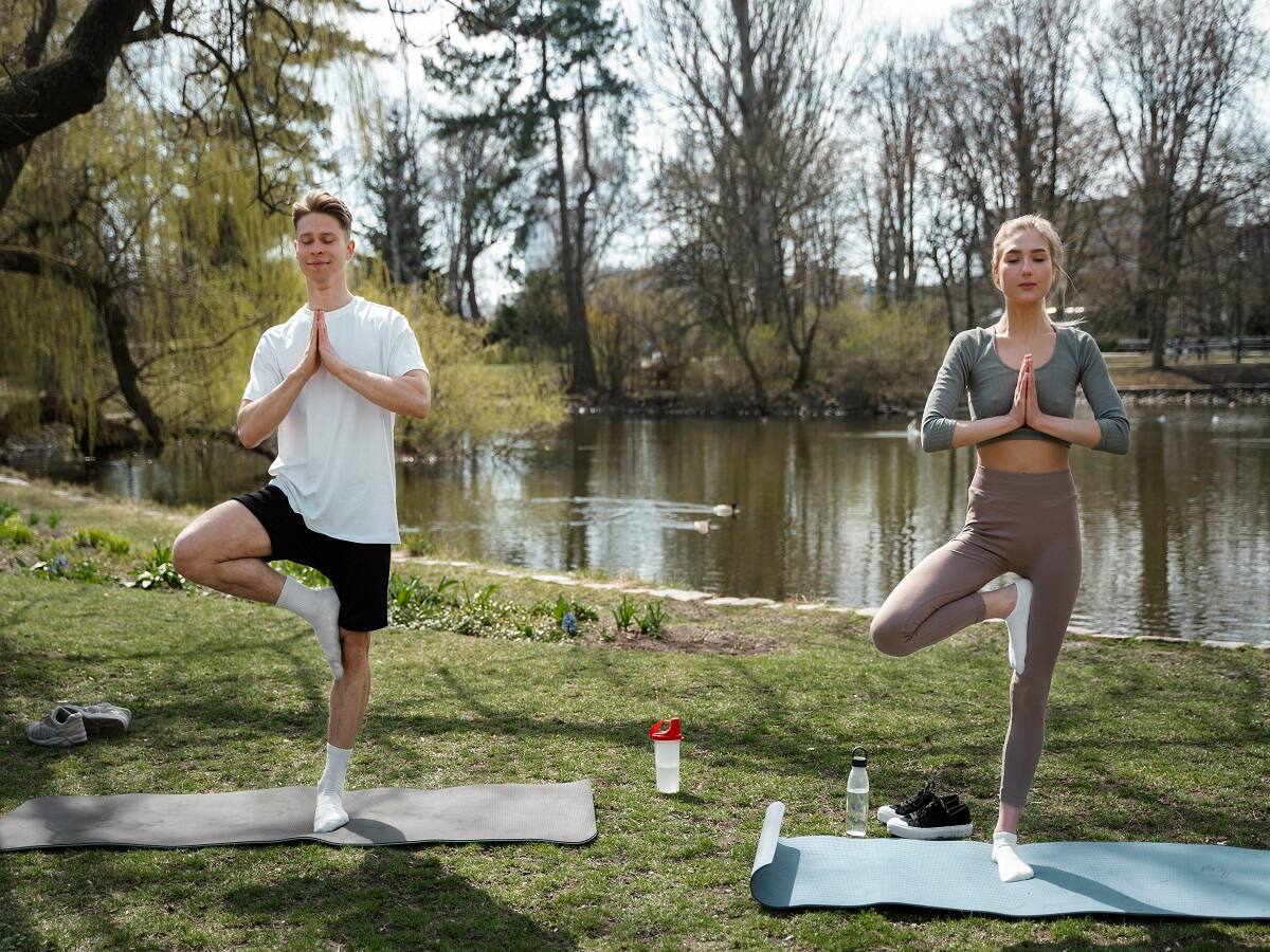 5 beach-friendly yoga poses that will leave you refreshed and