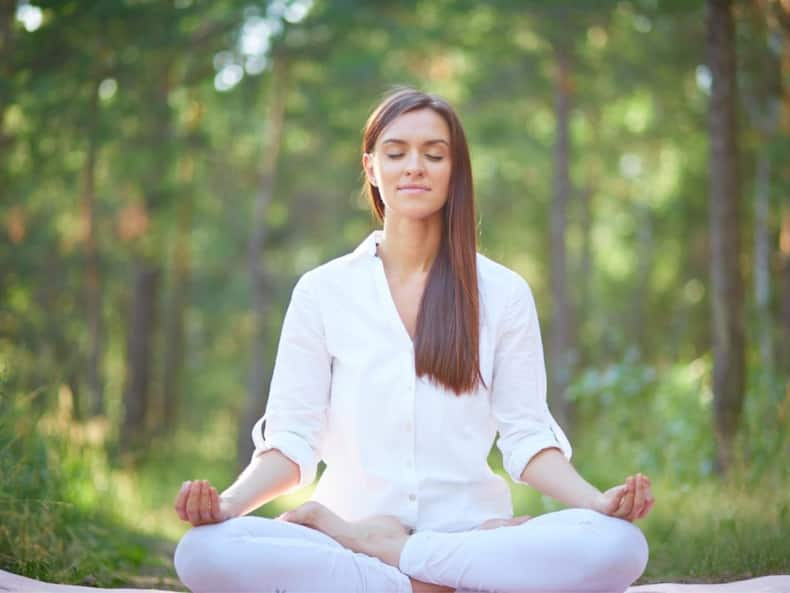 Stress Management Tips: स्ट्रेस हो रहा है आउट ऑफ कंट्रोल, तो करें ये 5 टिप्स फॉलो, नेचुरली कम होगा तनाव