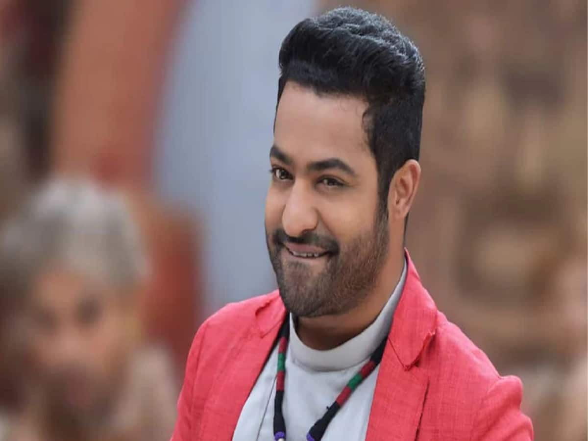 యగ టగర ఎనటఆర నయ లక  Jr NTR New Look Goes Viral  Telugu  Filmnagar