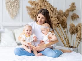Women Who Have Twins Are Super Fertile     It   s Not True