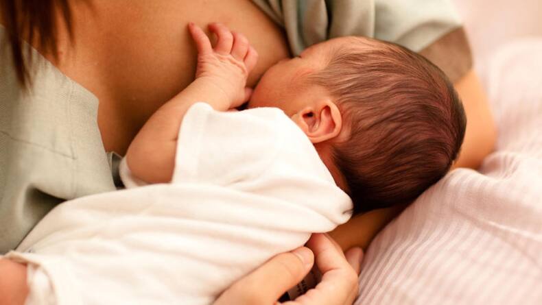 Breast Milk Composition: Millions of Live Cells To Amino Acids, Here's What Is There In Your Breast Milk