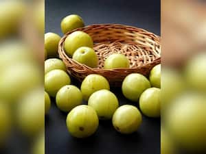 बालों के लिए आंवले के 7 फायदे